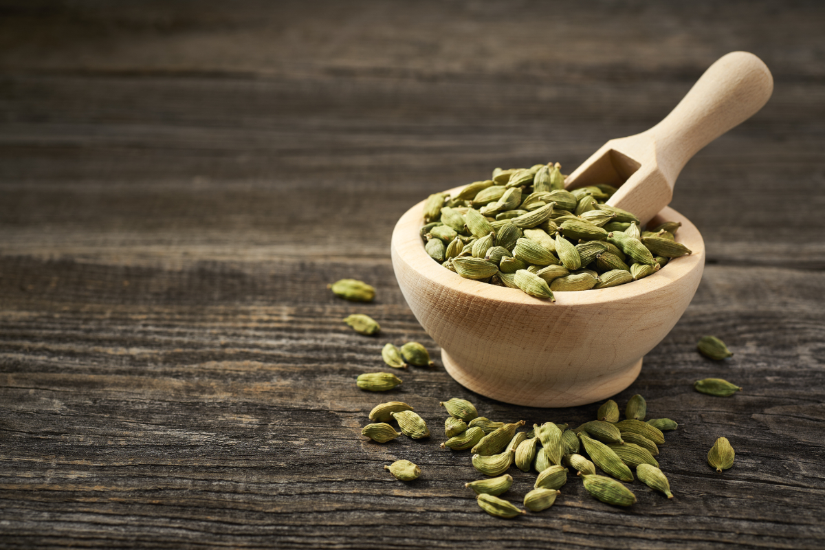 Slideshow image of cardamom