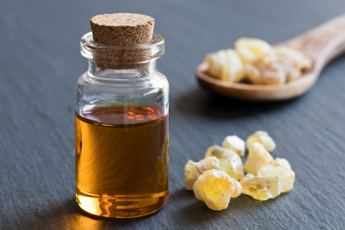 Slideshow image of frankincense