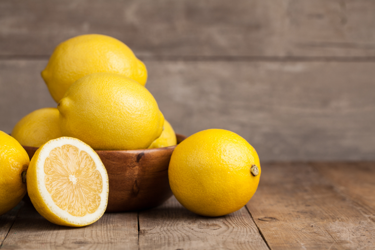 Slideshow image of lemon