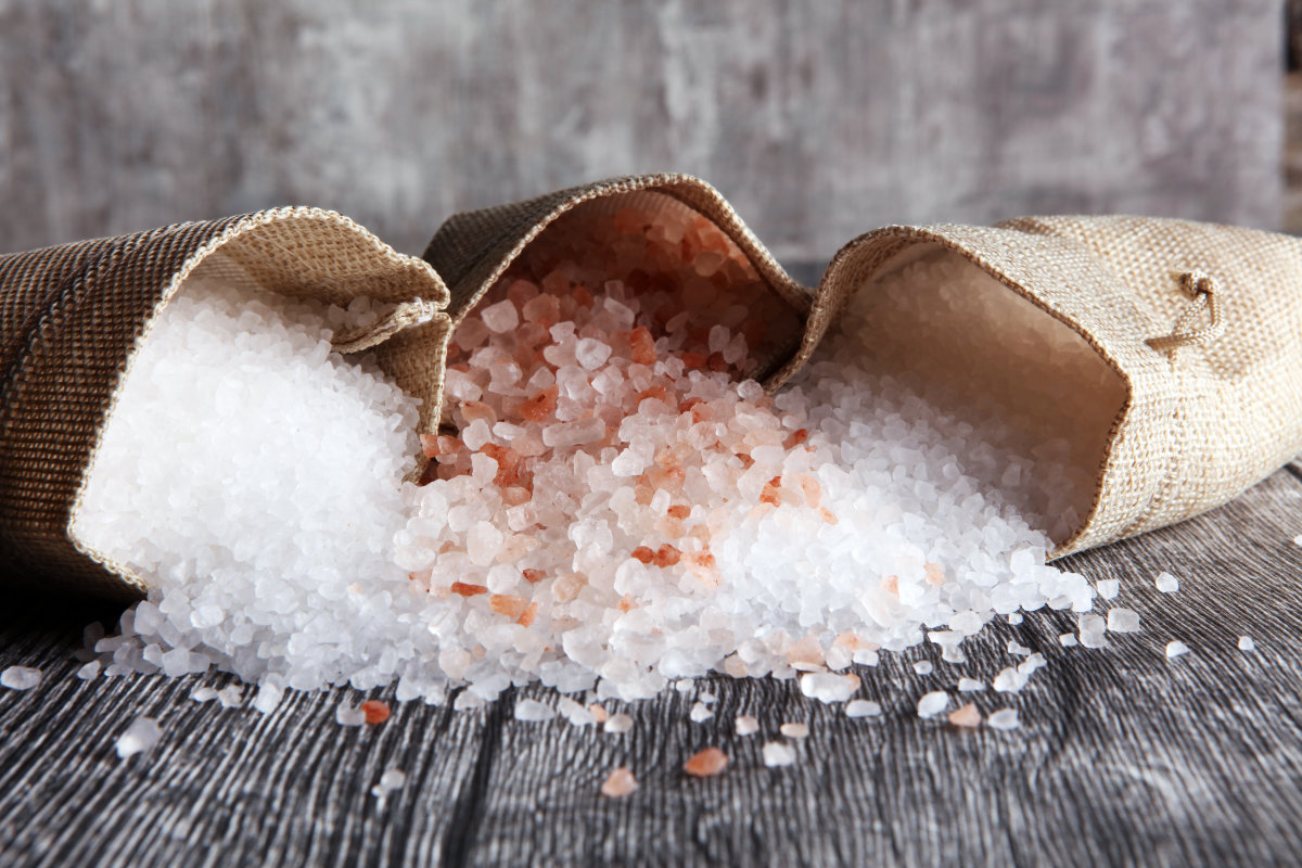 Slideshow image of mixed salt
